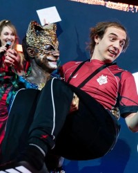 世界杯直播官网下载安装-G2发文整活：咱先锋赛也去给大伙带个冠军回来